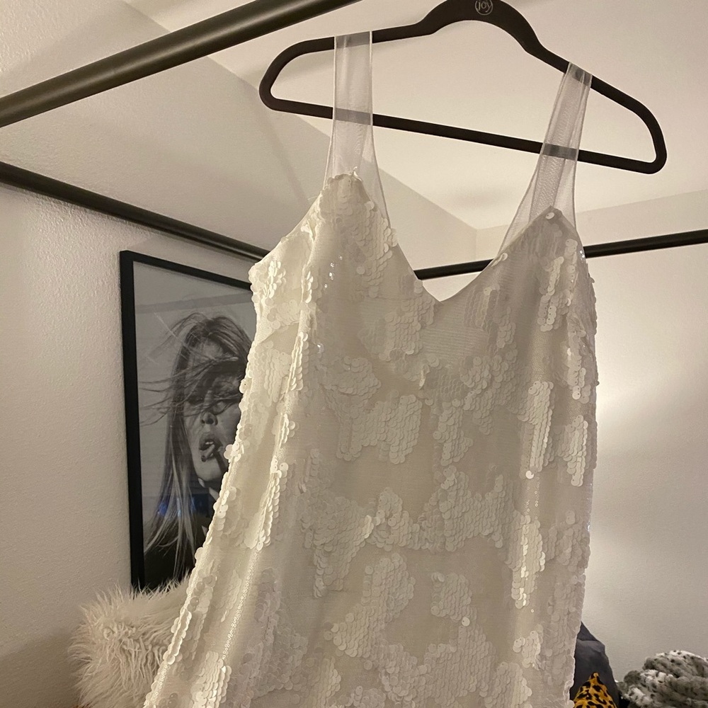 Beautiful white mini dress